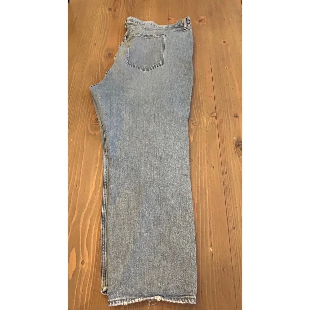 C5 Abercrombie & Fitch 90s Straight Ultra High Rise Distressed Jeans Light  24S